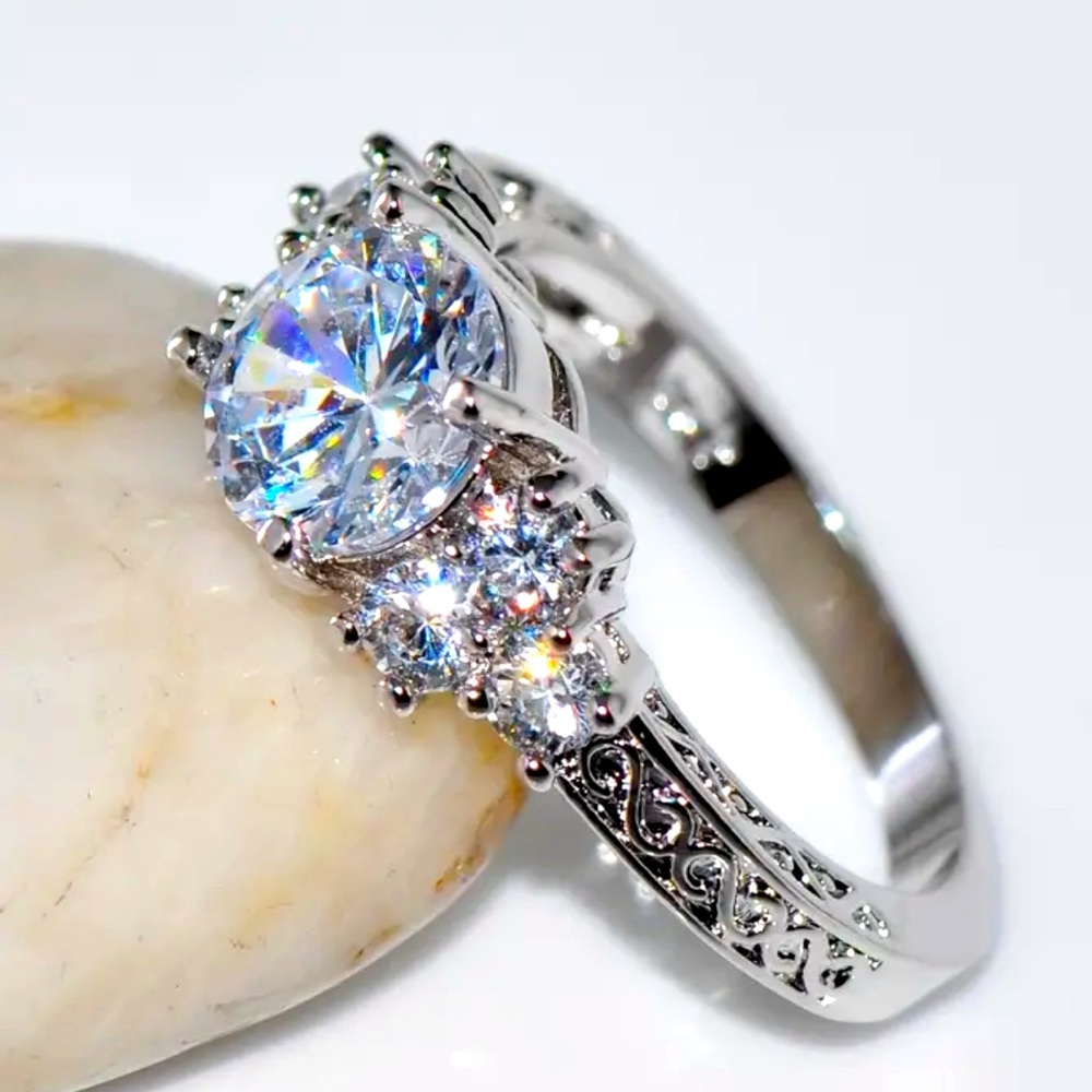 ♥️Elegant Promise Ring Inlaid Shining Zircon 18k Gold Plated